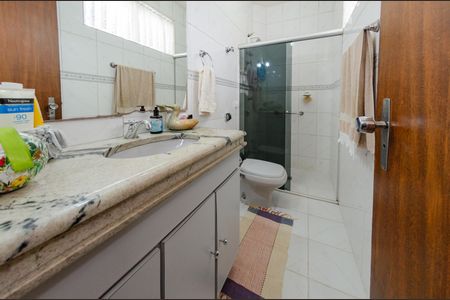 Apartamento à venda com 120m², 4 quartos e 2 vagasBanheiro suíte