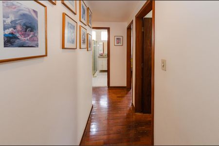 Apartamento à venda com 120m², 4 quartos e 2 vagasCorredor