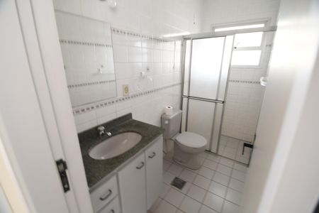 Apartamento à venda com 74m², 2 quartos e 1 vagaBanheiro Social