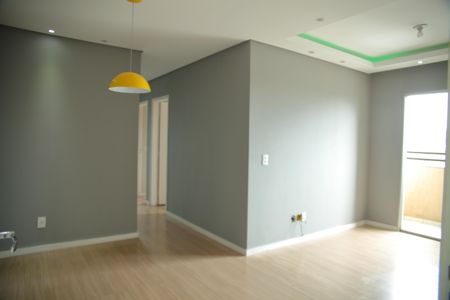 Sala de apartamento para alugar com 2 quartos, 58m² em Santa Terezinha, São Bernardo do Campo