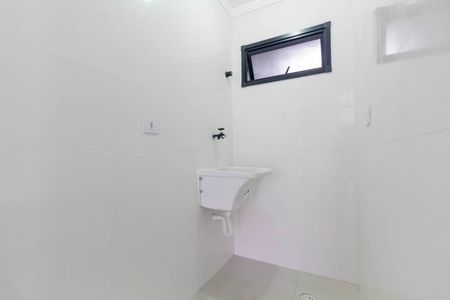 Sala, Cozinha  e Área de serviço de apartamento para alugar com 2 quartos, 44m² em Vila Carrão, São Paulo