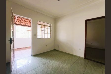 Sala de casa para alugar com 2 quartos, 80m² em Jardim das Alterosas - 2ª Seção, Betim