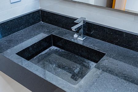 Casa à venda com 150m², 3 quartos e 3 vagas Casa à venda com 150m², 3 quartos e 3 vagasBanheiro suite 2