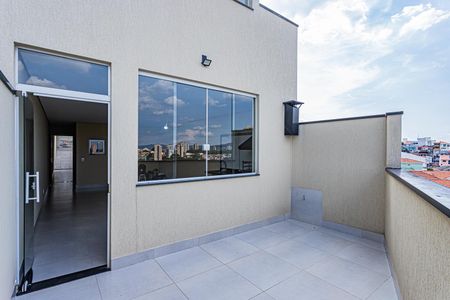 Casa à venda com 150m², 3 quartos e 3 vagas Casa à venda com 150m², 3 quartos e 3 vagasQuintal