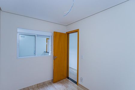 Casa à venda com 150m², 3 quartos e 3 vagas Casa à venda com 150m², 3 quartos e 3 vagasSuite 3