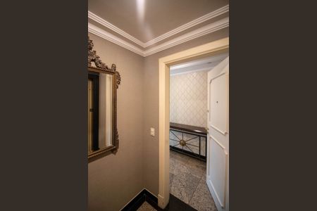 Apartamento à venda com 245m², 3 quartos e 5 vagasHall privativo