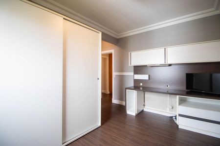 Apartamento à venda com 245m², 3 quartos e 5 vagasSuíte 1