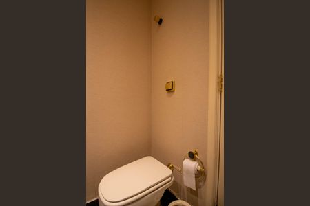 Apartamento à venda com 245m², 3 quartos e 5 vagasLavabo 