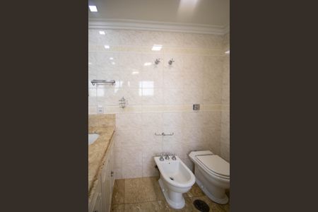 Apartamento à venda com 245m², 3 quartos e 5 vagasBanheiro Suíte 3