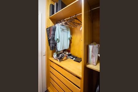 Apartamento à venda com 245m², 3 quartos e 5 vagasCloset Suíte 3