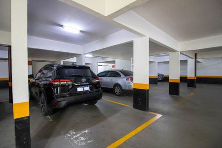 Apartamento à venda com 245m², 3 quartos e 5 vagas5 vagas