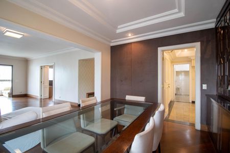 Apartamento à venda com 245m², 3 quartos e 5 vagasSala