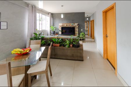 Apartamento à venda com 82m², 3 quartos e 1 vagaSala