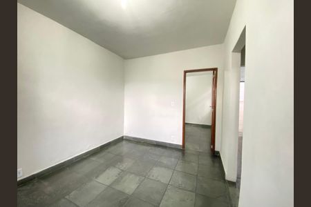 Casa para alugar com 50m², 2 quartos e sem vaga