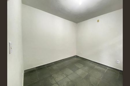 Casa para alugar com 50m², 2 quartos e sem vaga