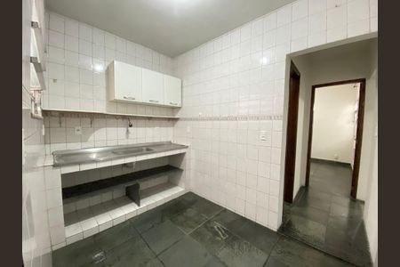 Casa para alugar com 50m², 2 quartos e sem vaga