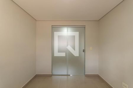 Casa para alugar com 4 quartos, 210m² em Alípio de Melo, Belo Horizonte