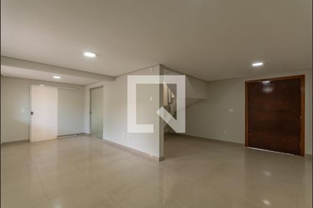 Casa para alugar com 4 quartos, 210m² em Alípio de Melo, Belo Horizonte