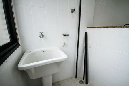 Apartamento para alugar com 57m², 2 quartos e 1 vaga Apartamento para alugar com 57m², 2 quartos e 1 vagaÁrea de Serviço