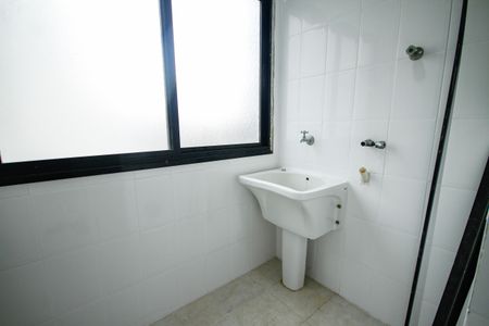 Apartamento para alugar com 57m², 2 quartos e 1 vaga Apartamento para alugar com 57m², 2 quartos e 1 vagaÁrea de Serviço