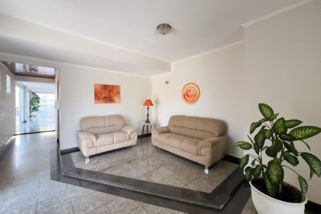 Apartamento para alugar com 290m², 3 quartos e 3 vagasHall social