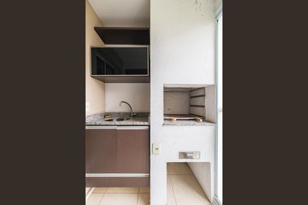 Apartamento para alugar com 3 quartos, 73m² em Jardim Tupanci, Barueri