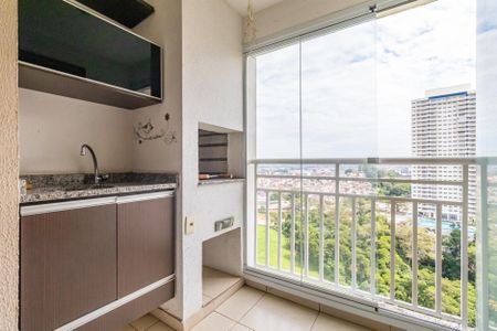 Apartamento para alugar com 3 quartos, 73m² em Jardim Tupanci, Barueri
