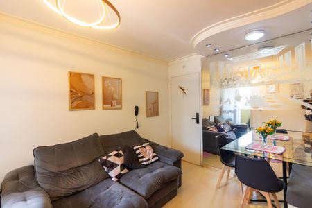 Sala  de apartamento para alugar com 2 quartos, 44m² em São Pedro, Osasco