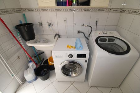 Casa à venda com 216m², 3 quartos e 5 vagasÁrea de Serviço