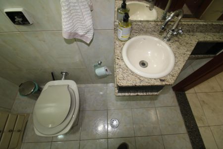 Casa à venda com 216m², 3 quartos e 5 vagasLavabo 2