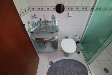 Casa à venda com 216m², 3 quartos e 5 vagasQuarto 1 - Banheiro