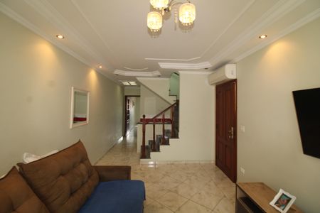 Sala de casa à venda com 3 quartos, 216m² em Parque Sao Domingos, São Paulo