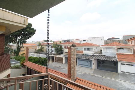 Casa à venda com 216m², 3 quartos e 5 vagasQuarto 3 - Varanda