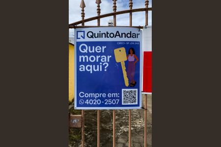 Casa à venda com 250m², 2 quartos e 4 vagas Casa à venda com 250m², 2 quartos e 4 vagasPlaca