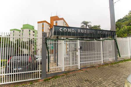 Apartamento para alugar com 49m², 2 quartos e 1 vagaFachada