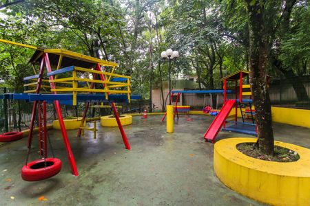 Apartamento para alugar com 49m², 2 quartos e 1 vagaBosque - Playground