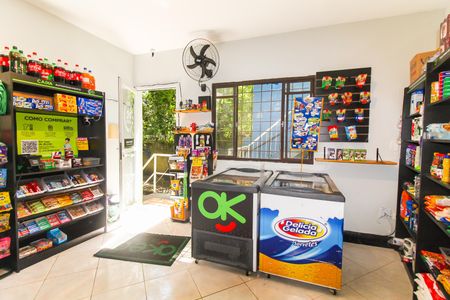 Apartamento para alugar com 49m², 2 quartos e 1 vagaMini Mercado