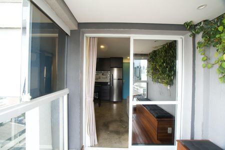 Sacada de kitnet/studio à venda com 1 quarto, 30m² em Pinheiros, São Paulo