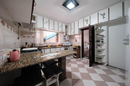 Casa à venda com 192m², 4 quartos e 2 vagasCozinha