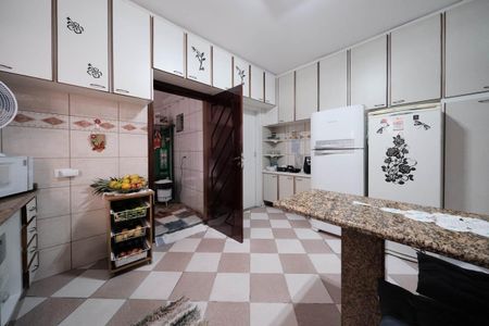 Casa à venda com 192m², 4 quartos e 2 vagasCozinha