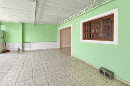 Casa à venda com 300m², 2 quartos e 3 vagasQuintal - Garagem