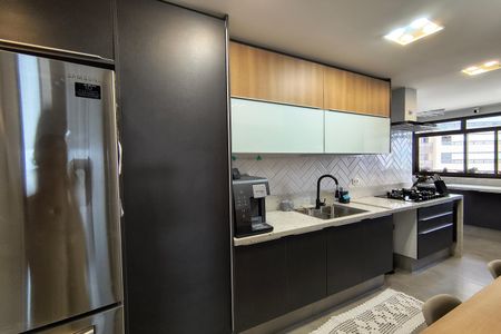 Apartamento para alugar com 160m², 4 quartos e 3 vagasCozinha