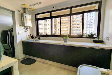 Apartamento para alugar com 160m², 4 quartos e 3 vagasCozinha e Área de Serviço