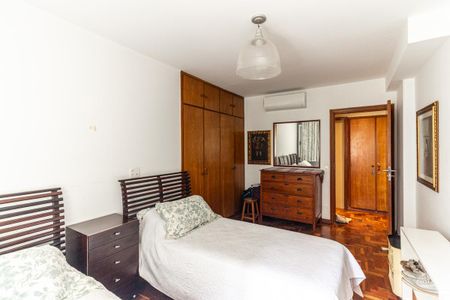 Apartamento à venda com 154m², 2 quartos e 2 vagas Apartamento à venda com 154m², 2 quartos e 2 vagasQuarto 2
