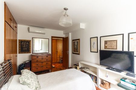 Apartamento à venda com 154m², 2 quartos e 2 vagas Apartamento à venda com 154m², 2 quartos e 2 vagasQuarto 2