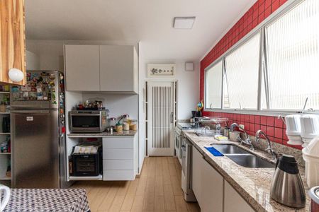 Apartamento à venda com 154m², 2 quartos e 2 vagas Apartamento à venda com 154m², 2 quartos e 2 vagasCozinha