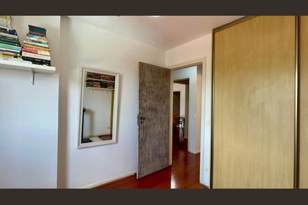 Apartamento para alugar com 125m², 3 quartos e 2 vagasQuarto 2