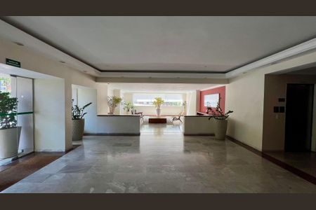 Apartamento para alugar com 125m², 3 quartos e 2 vagasHall de entrada