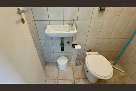 Apartamento para alugar com 125m², 3 quartos e 2 vagasBanheiro de serviço