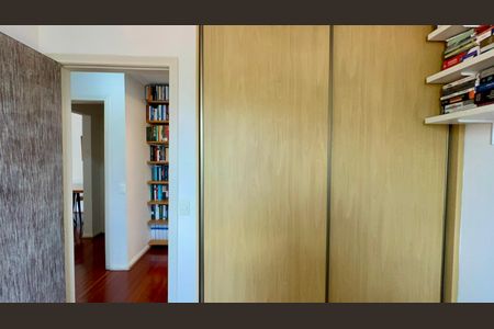 Apartamento para alugar com 125m², 3 quartos e 2 vagasQuarto 2